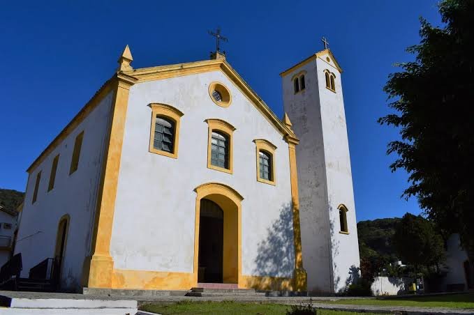 Igreja histórica de Porto Belo.